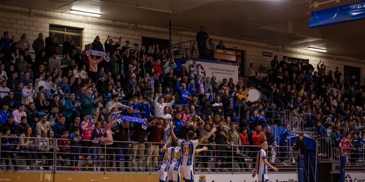 (14-9) Festival de goles en el derbi comarcal entre Jumilla CFS y Albatros Yecla