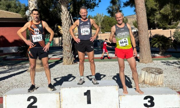 José Luis Monreal, campeón y subcampeón en 3.000 y 800 metros lisos, en Alhama