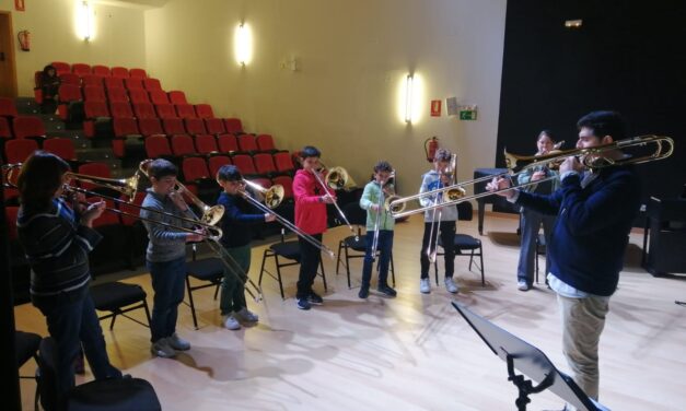 José Luis Moreno, profesor de trombón de Córdoba, ha ofrecido un curso en Jumilla