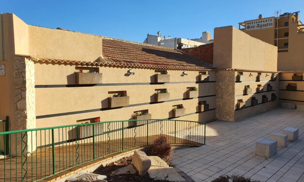 El entorno de El Casón muestra un nuevo aspecto con la creación de una plaza
