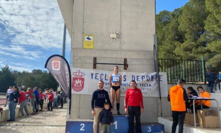 Fátima Hernández, campeona regional sub-20 en triple salto