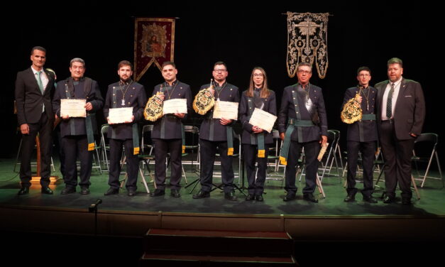 El XIV Certamen de CCyTT Ciudad de Jumilla abarrotó, un año más, el teatro