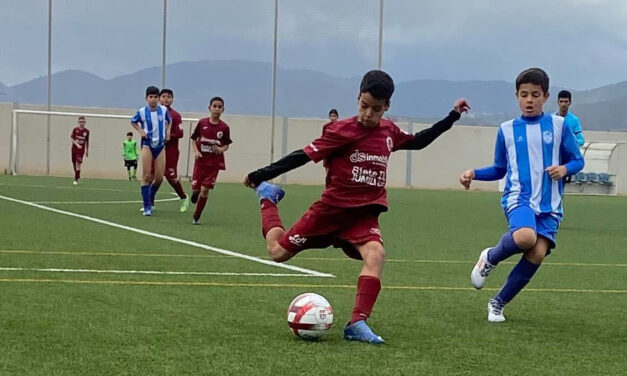 Al Ciudad se le escapa el derbi de alevines en la recta final