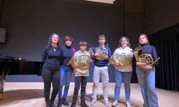 Los alumnos de trompeta y trompa muestran la técnica aprendida en sus audiciones