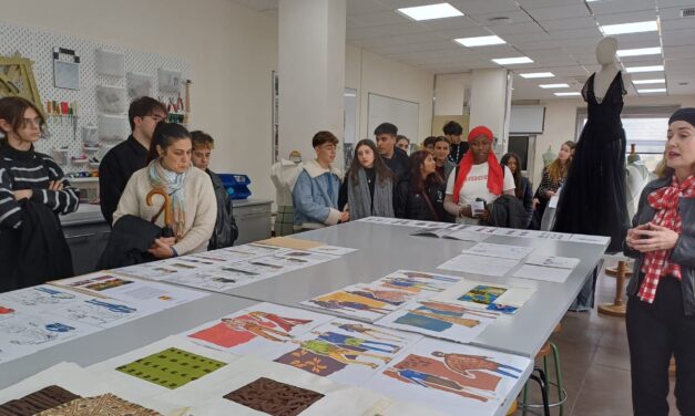 Alumnos del Arzobispo Lozano visitan la Escuela Superior de Diseño y el Ramón Museo Gaya