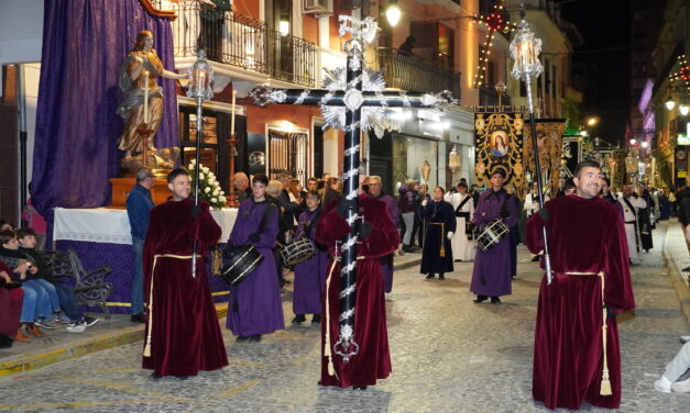 La Semana Santa comienza con el viacrucis de Viernes de Dolores