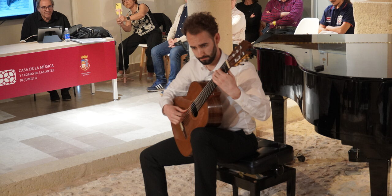 La Casa de la Música acoge la charla-concierto sobre la guitarra murciana