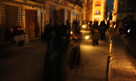 Cientos de penitentes participaron con gran fervor en la Procesión de Martes Santo