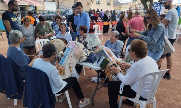 Los vecinos compartieron juegos, corros, degustaciones y un foro en el Encuentro Intercultural