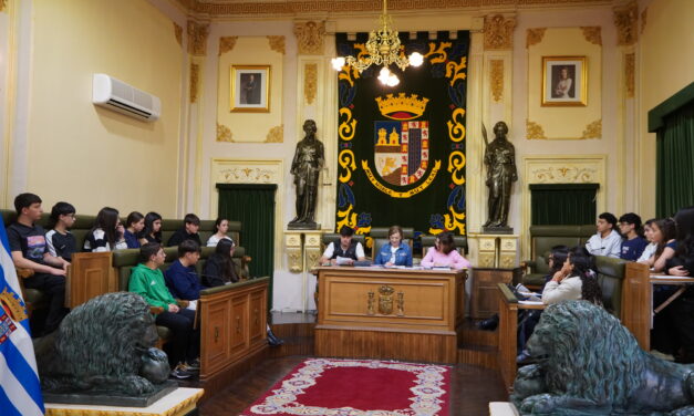 El Ayuntamiento celebra un nuevo pleno juvenil y rinde cuentas del pasado año