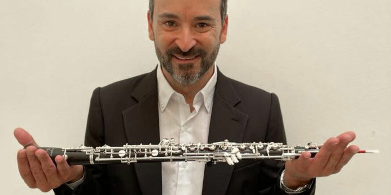 El profesor Juan Manuel Sánchez Baeza imparte un curso de oboe este sábado
