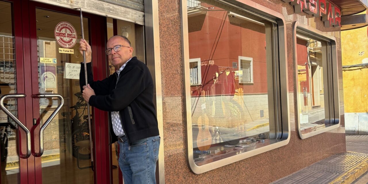 Adiós a un trozo de historia: Cierra Comercio Gaspar, abierto desde 1955