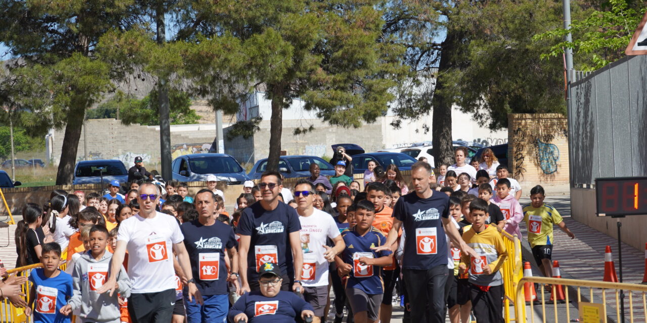 La carrera del colegio La Asunción congregó a unos 600 escolares de distintos centros