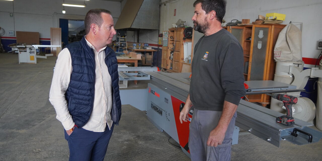 El Ayuntamiento renueva la maquinaria de carpintería de los trabajadores municipales