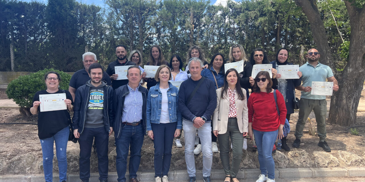 Finaliza un curso de jardinería en el que se han formado 15 desempleados