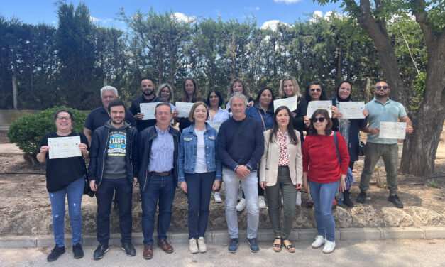 Finaliza un curso de jardinería en el que se han formado 15 desempleados