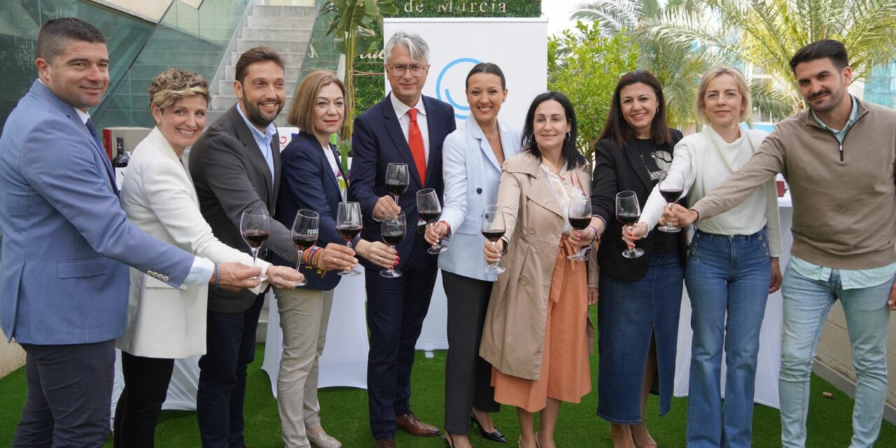 Una nueva estrategia de enoturismo de la Región potenciará las Rutas del Vino