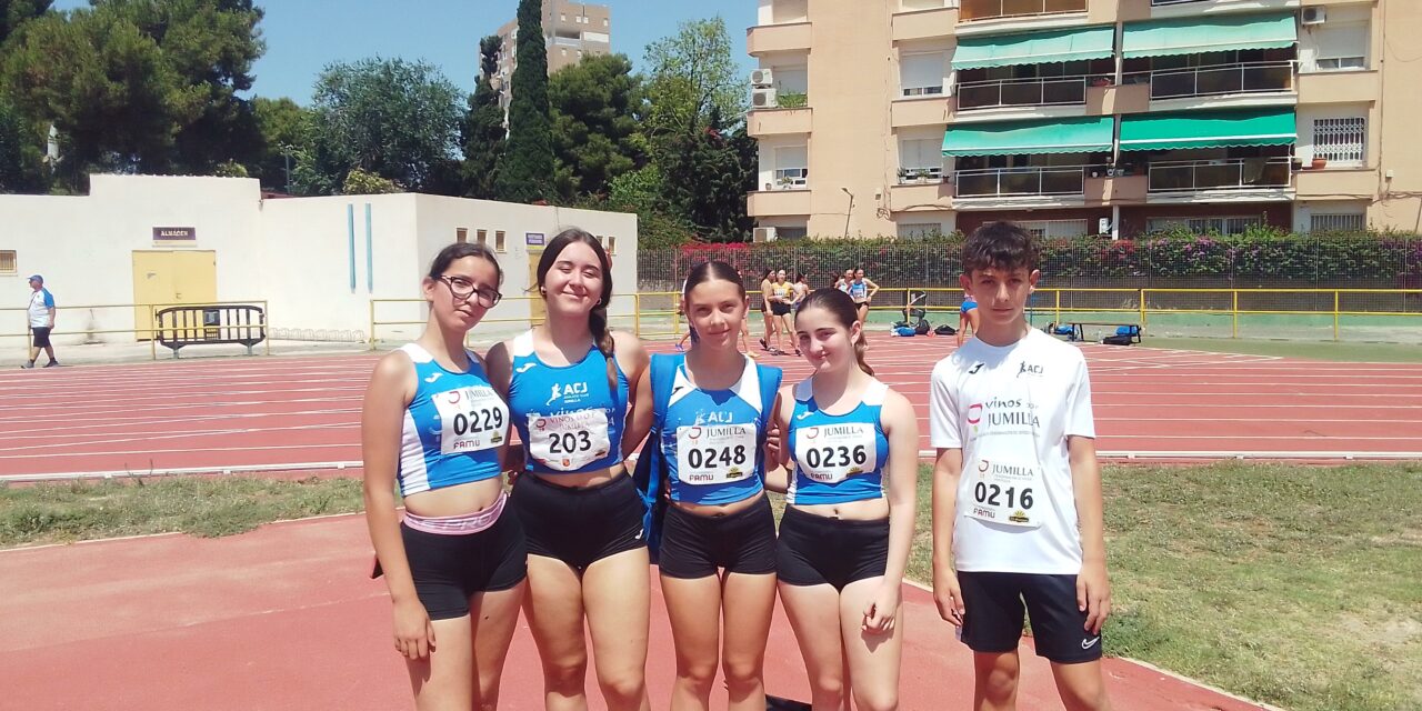 Alejandra Tomás y Ángeles Mateo, atletas destacadas del Campeonato Regional Sub-16 de Cartagena