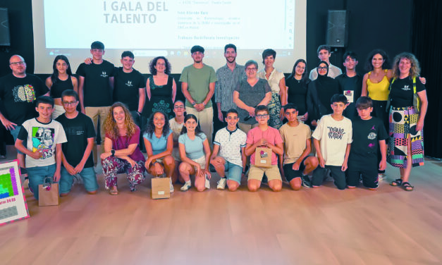 Derroche de talento en la I Gala del IES Infanta Elena