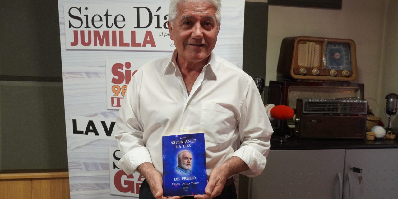 Alfonso Ortega Tomás tiene en la calle su primera novela ‘Astor ante la luz de Fredo’