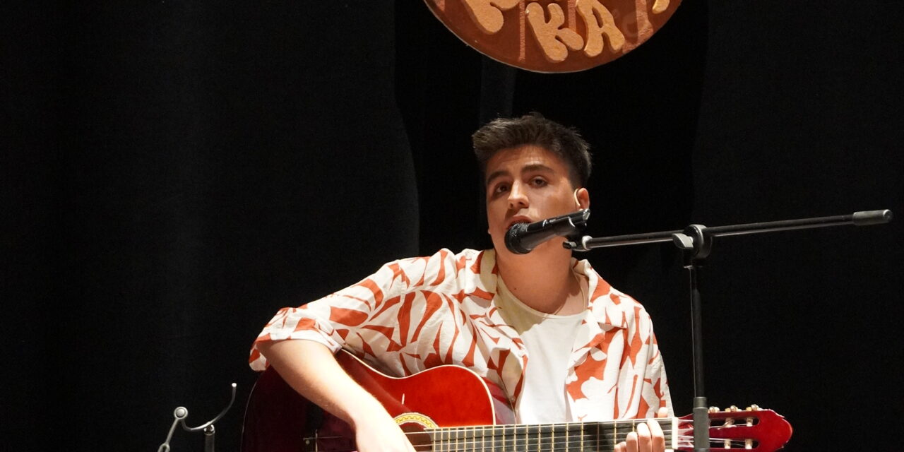 Los alumnos del Arzobispo Lozano acaban el curso a ritmo de vals