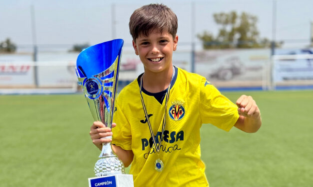 Rubén Ruiz, campeón del Torneo Levante Cup con el Villarreal CF