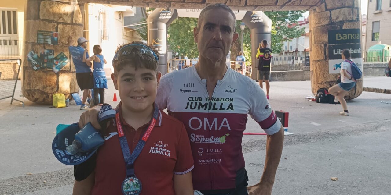 Antonio Oma supera el reto del “épico” Triatlón del Río Mundo