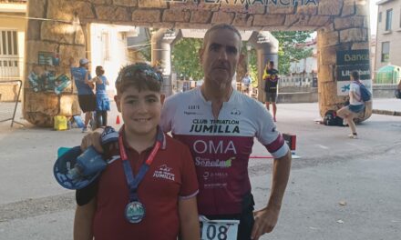Antonio Oma supera el reto del “épico” Triatlón del Río Mundo