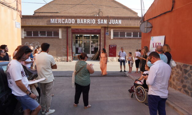 La estrategia Nueva Bauhaus reunió a 25 personas en un paseo por el barrio de San Juan