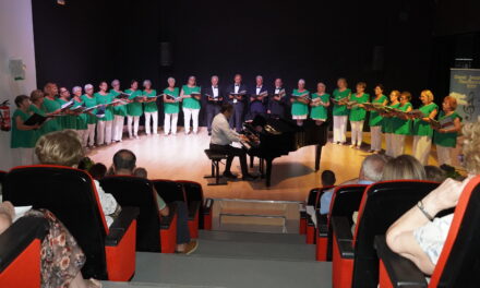 Unión entre las voces corales de Torrevieja y de la Coral Canticorum