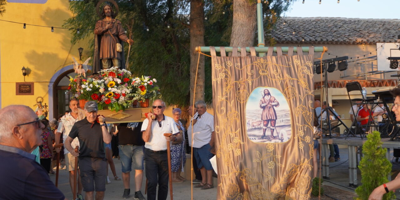 Los vecinos de la pedanía de La Raja rinden culto a San Isidro Labrador