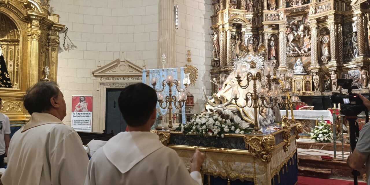 La Patrona está en la iglesia Mayor de Santiago y espera la ofrenda de flores