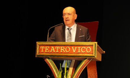 Manolo H.H. ofrece un pregón familiar, entrañable y simpático