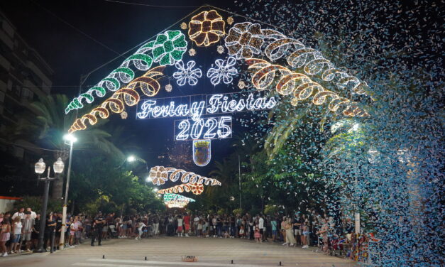 El monumento a la Fiesta de la Vendimia marca la inauguración de la Feria y Fiestas Patronales de Jumilla