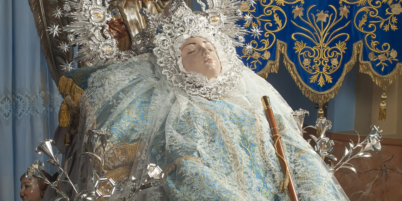 Siete Días Jumilla entrega en la próxima edición una lámina de la patrona, la Virgen de la Asunción