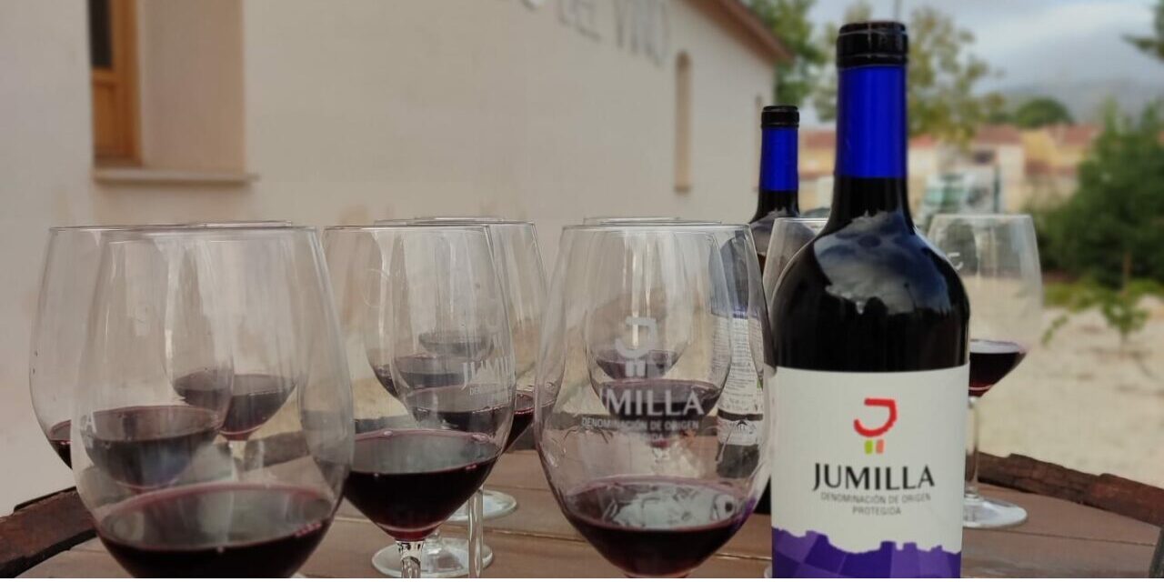 Las bodegas temen que la UE no defienda al vino de los aranceles