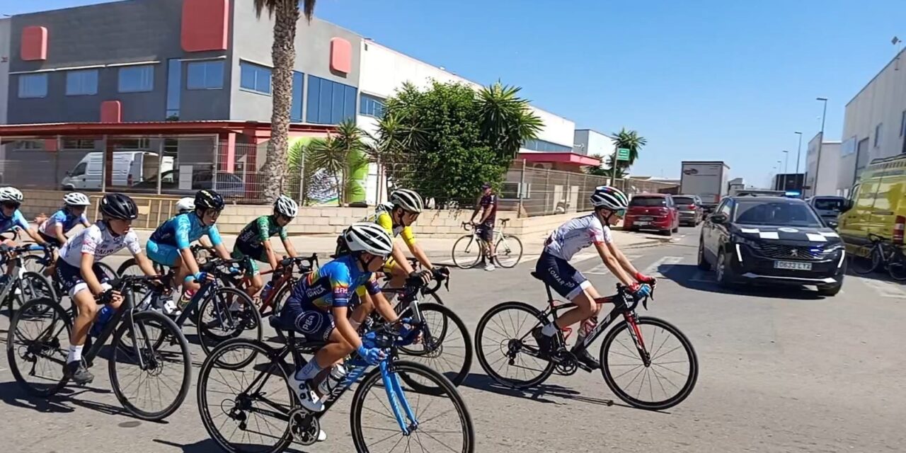 La Escuela de Ciclismo compite en Roldán y prepara San Javier