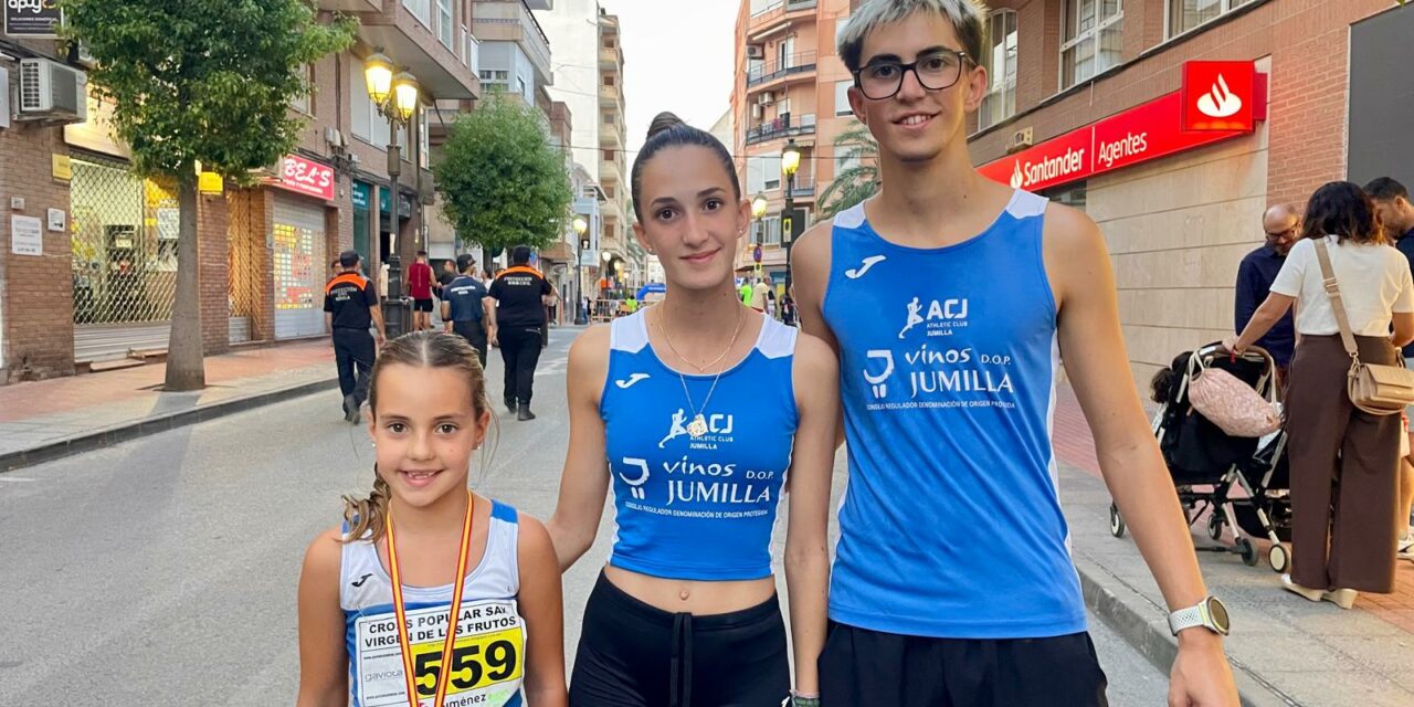 Tercer peldaño del podio para Juan Guardiola y Elena Carcelén en el Cross de Sax