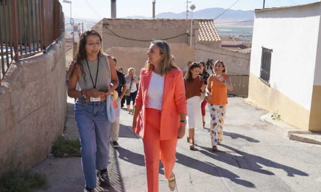 La Comunidad Autónoma extenderá Pro-Tejiendo Nuestro Barrio a otros municipios