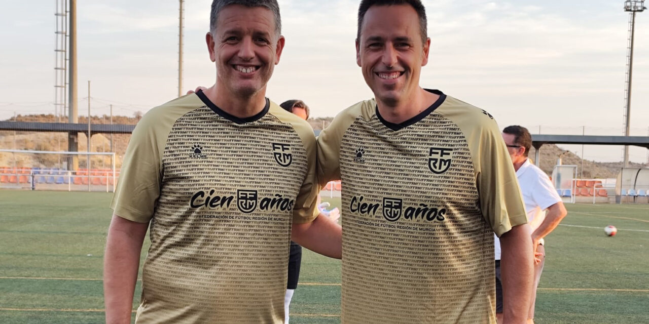 Victoria de la Selección Leyendas de la Región en Mazarrón (0-2)
