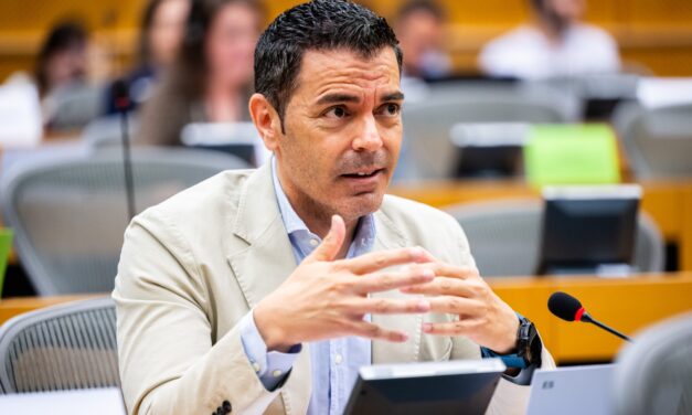 El eurodiputado socialista Marcos Ros, exige a López Miras que garantice la vivienda «para que sea un derecho y no un bien para especular»
