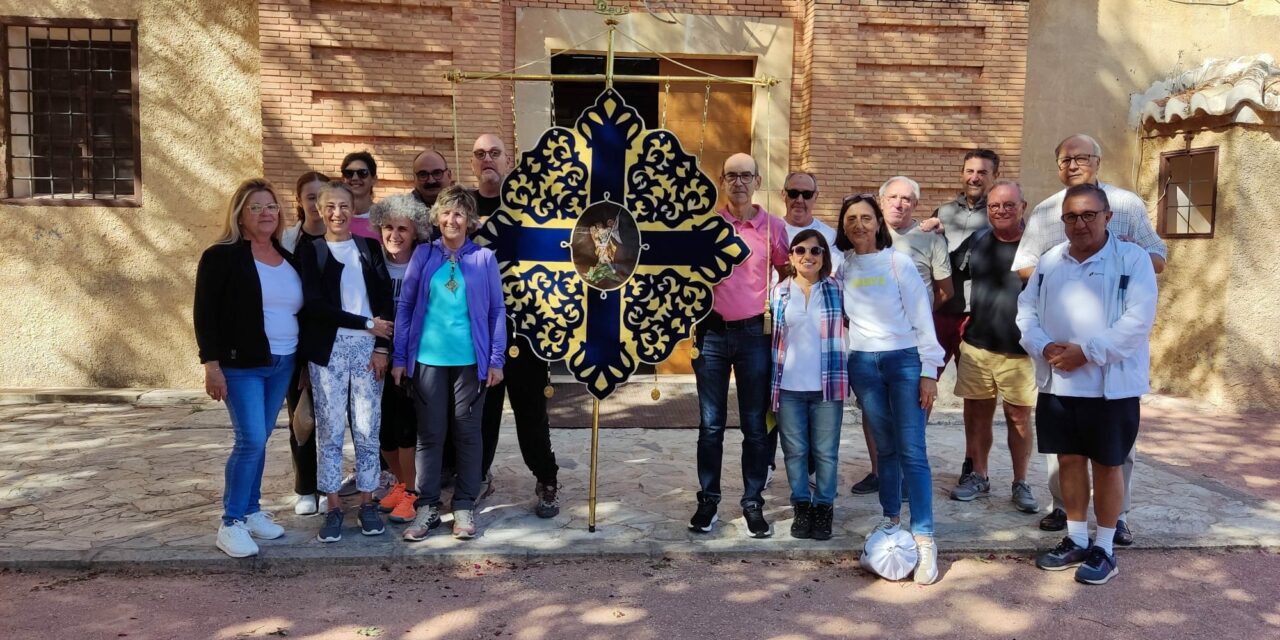 La Hermandad Santa María Magdalena celebra a San Miguel con un día de convivencia este sábado