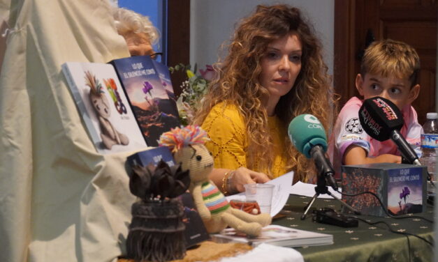 “‘Lo que el silencio me contó’ es un libro lleno de emociones que nos llegarán al corazón y al alma”