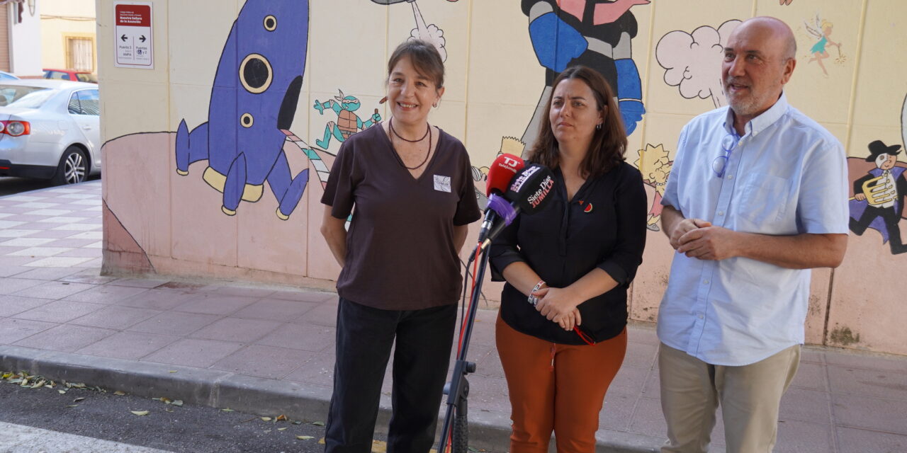 IU pide la dimisión del consejero de Educación por “el intento de desmantelar la escuela pública”