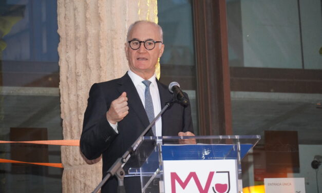 El doctor Pedro Luis Ripoll recibe el Premio Nacional del Deporte del CSD