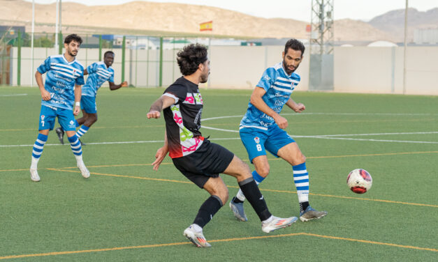 El Jumilla ACF va en serio: dos goles de Gonzalo le colocan líder de Primera Autonómica
