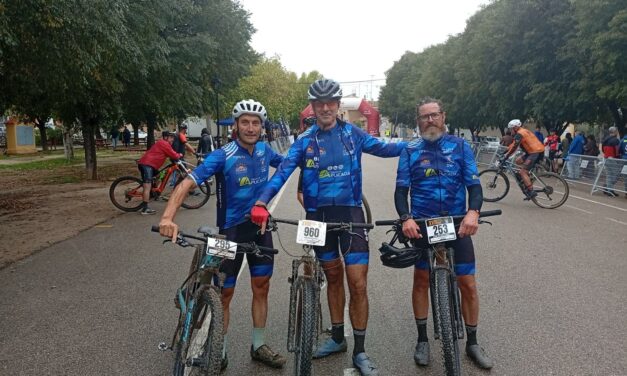 Edu Morcillo consigue latercera plaza máster-40 de la Btt Ironmanchuela de Casas Ibáñez