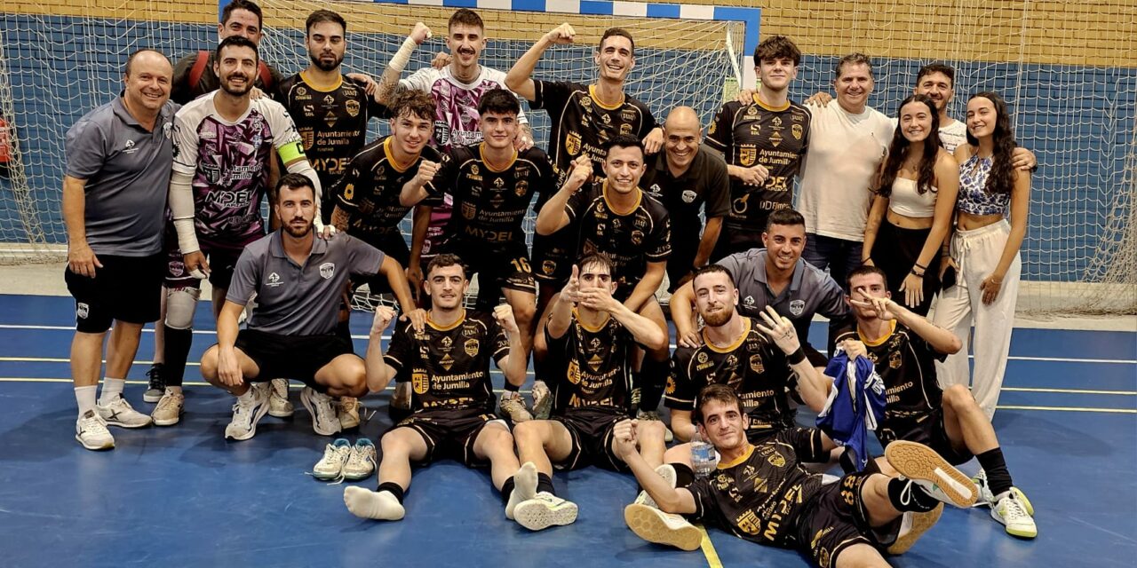 El CFS Jumilla se trae los puntos de Málaga y peleará por elliderato frente al CDA Mengíbar