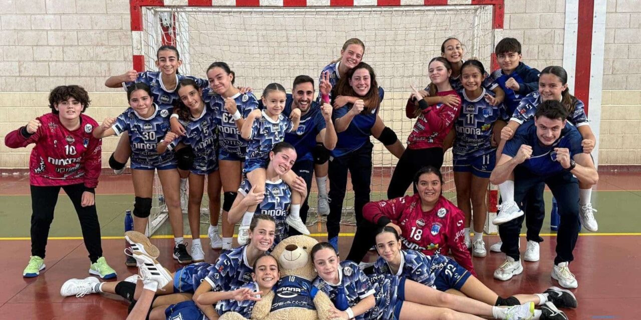 Las chicas del balonmano, a tope: pleno de victorias para los tres equipos de las bases