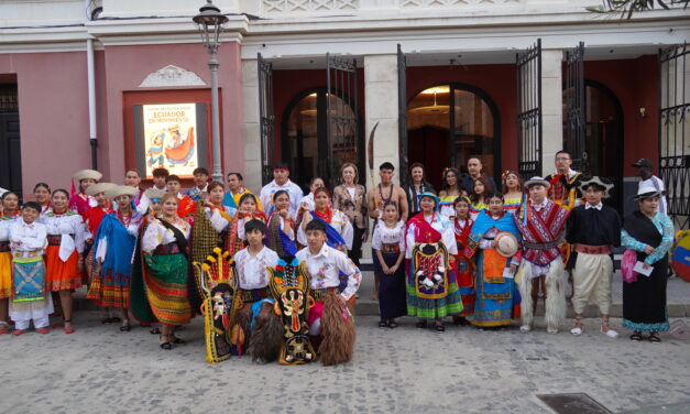 La Asociación Virgen del Cisne celebra un festival de folklore y cultura ecuatorianas